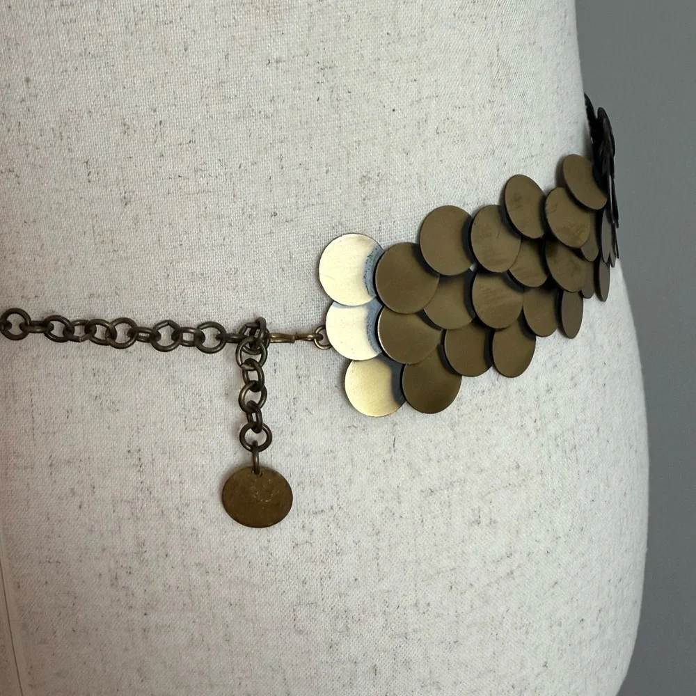 Gold Disc Statement Belt - Picture 4 of 4